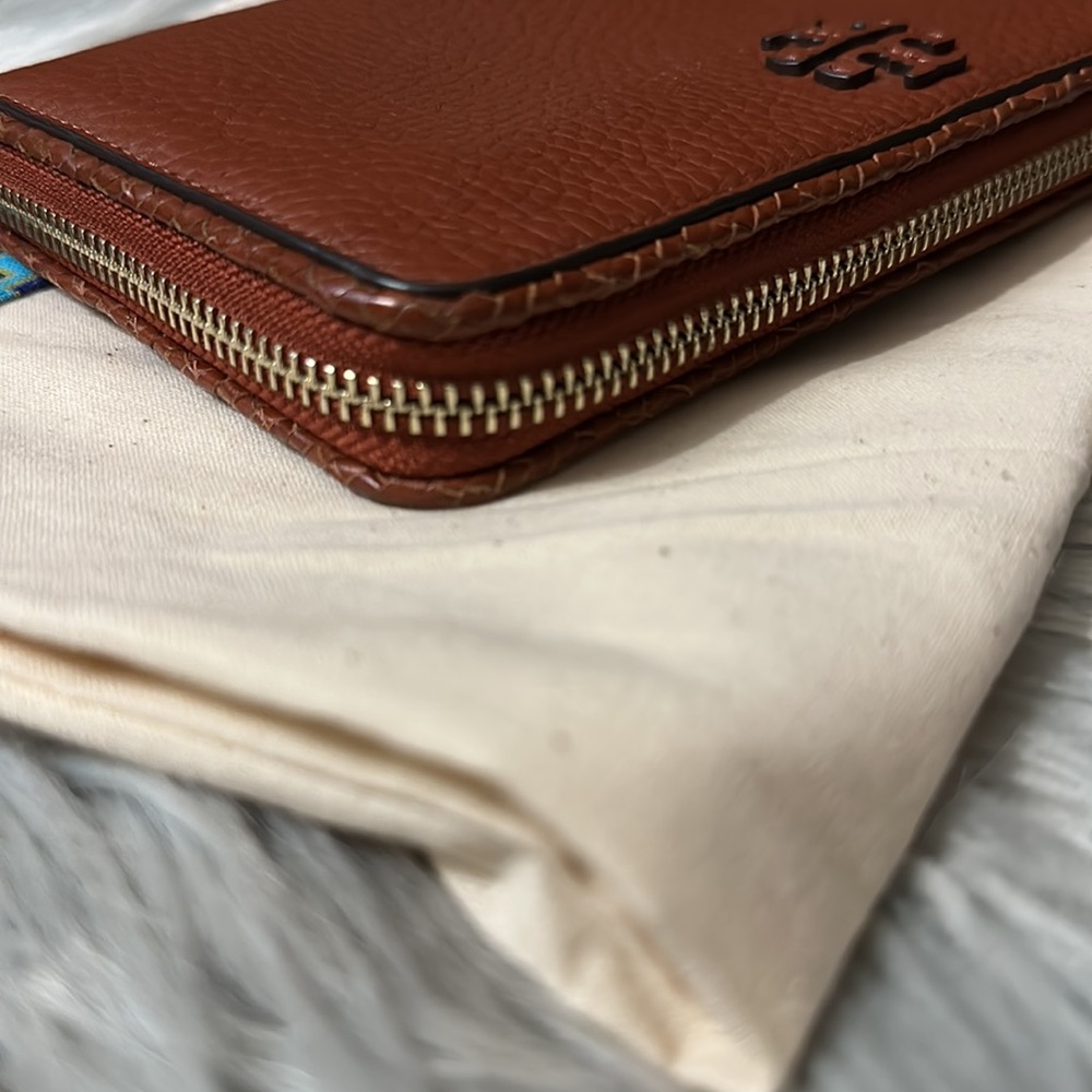 Tory Burch wallet with dust bag and shopping bag - Picture 7 of 14